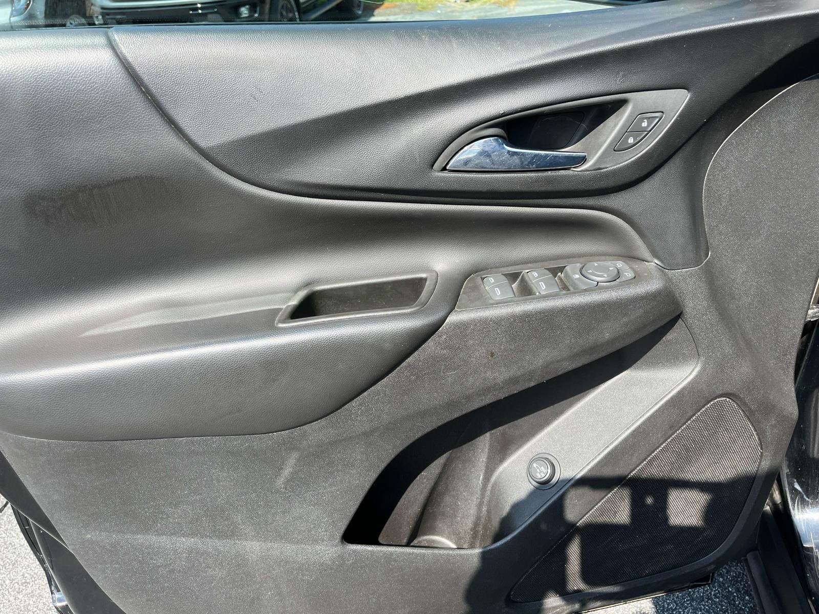 2022 Chevrolet Equinox LT - Photo 27