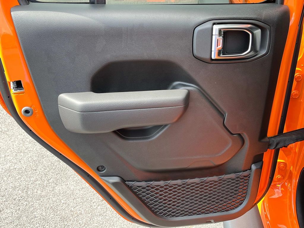 2025 Jeep Wrangler 4-Door Sport S - Photo 17