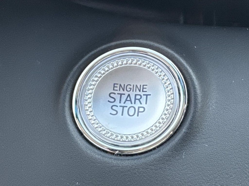 2025 GENESIS GV70 Standard - Photo 38