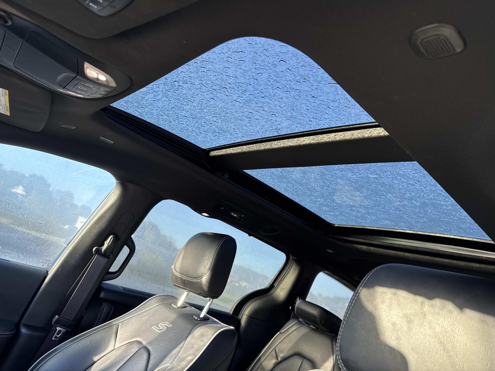 2026 Chrysler Pacifica Limited - Photo 33
