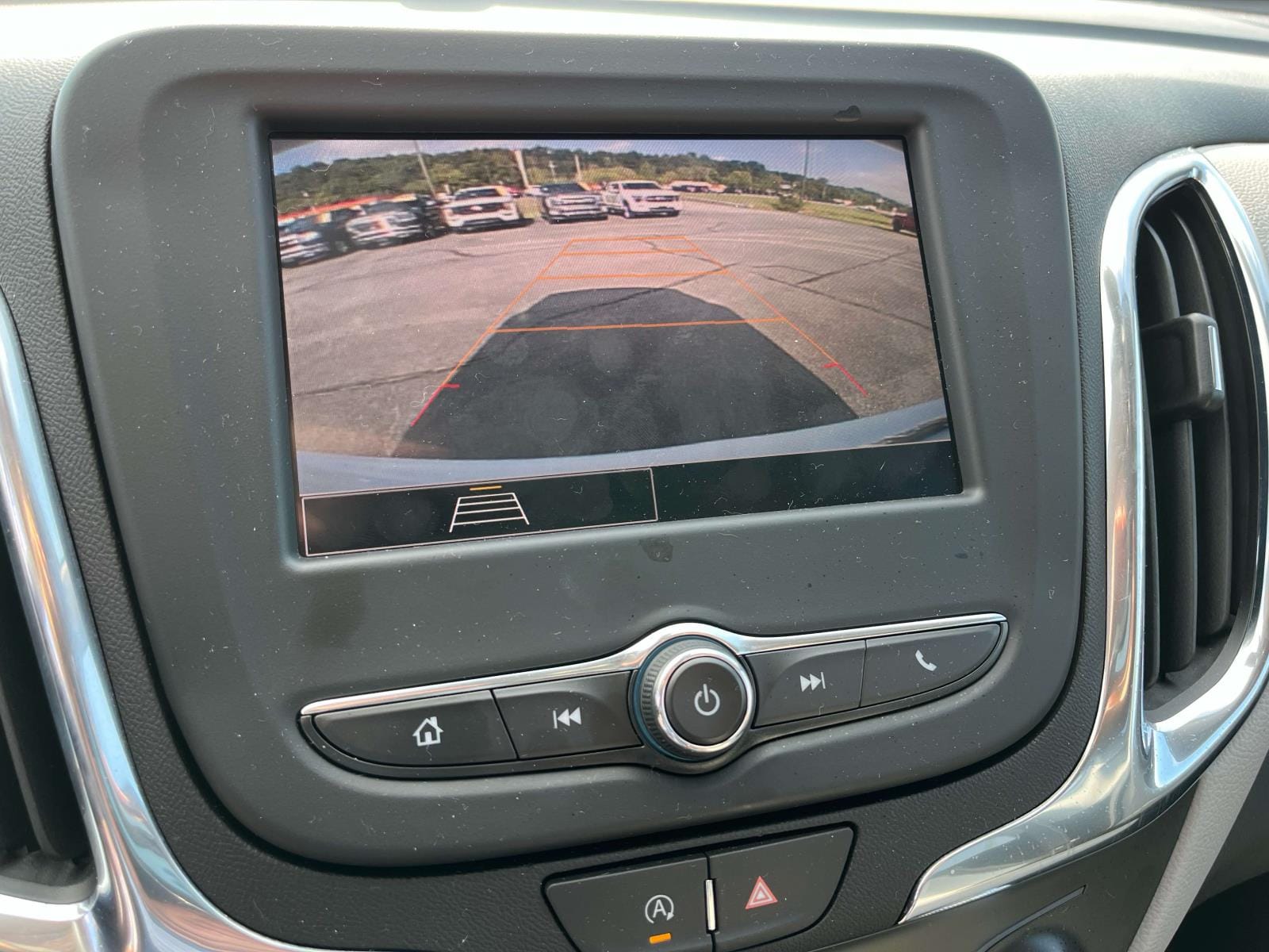2023 Chevrolet Equinox LS - Photo 36
