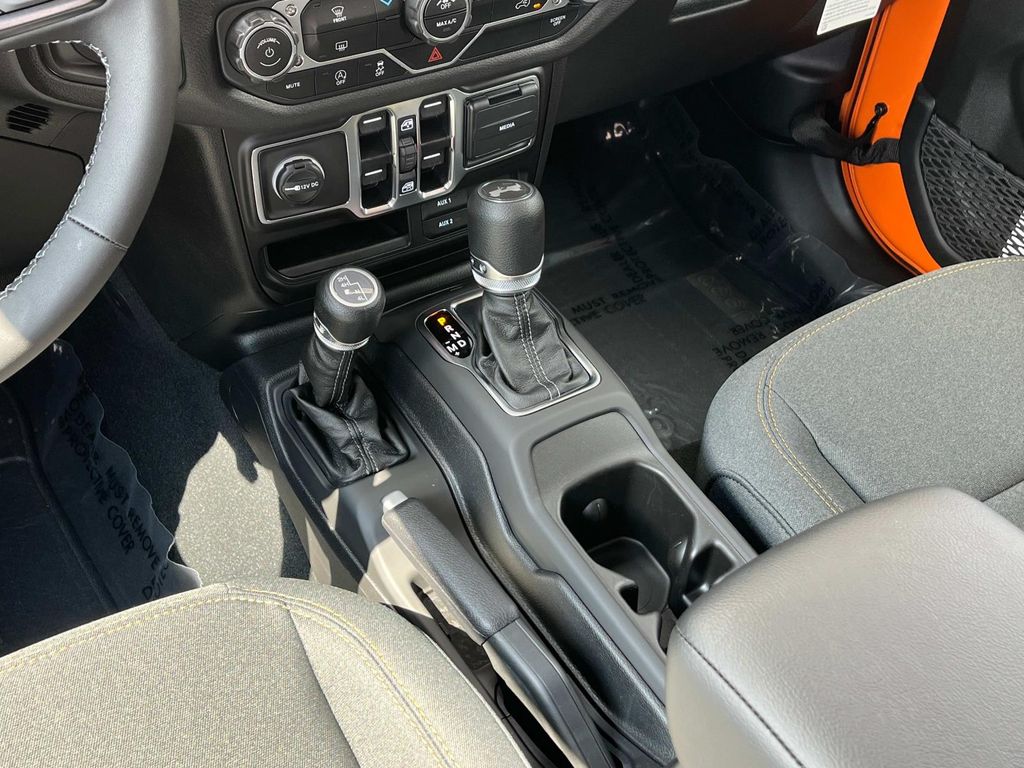 2025 Jeep Wrangler 4-Door Sport S - Photo 14