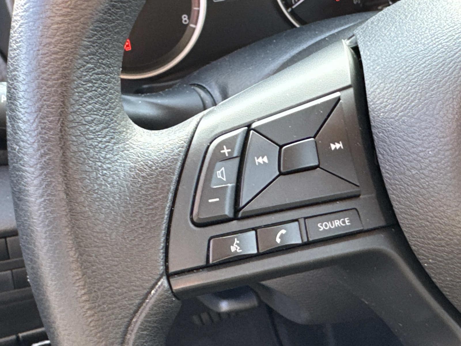 2025 Nissan KICKS PLAY Base - Photo 30