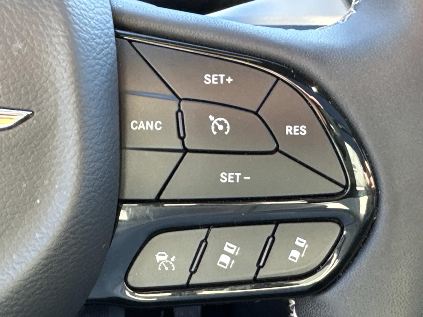 2026 Chrysler Pacifica Limited - Photo 36
