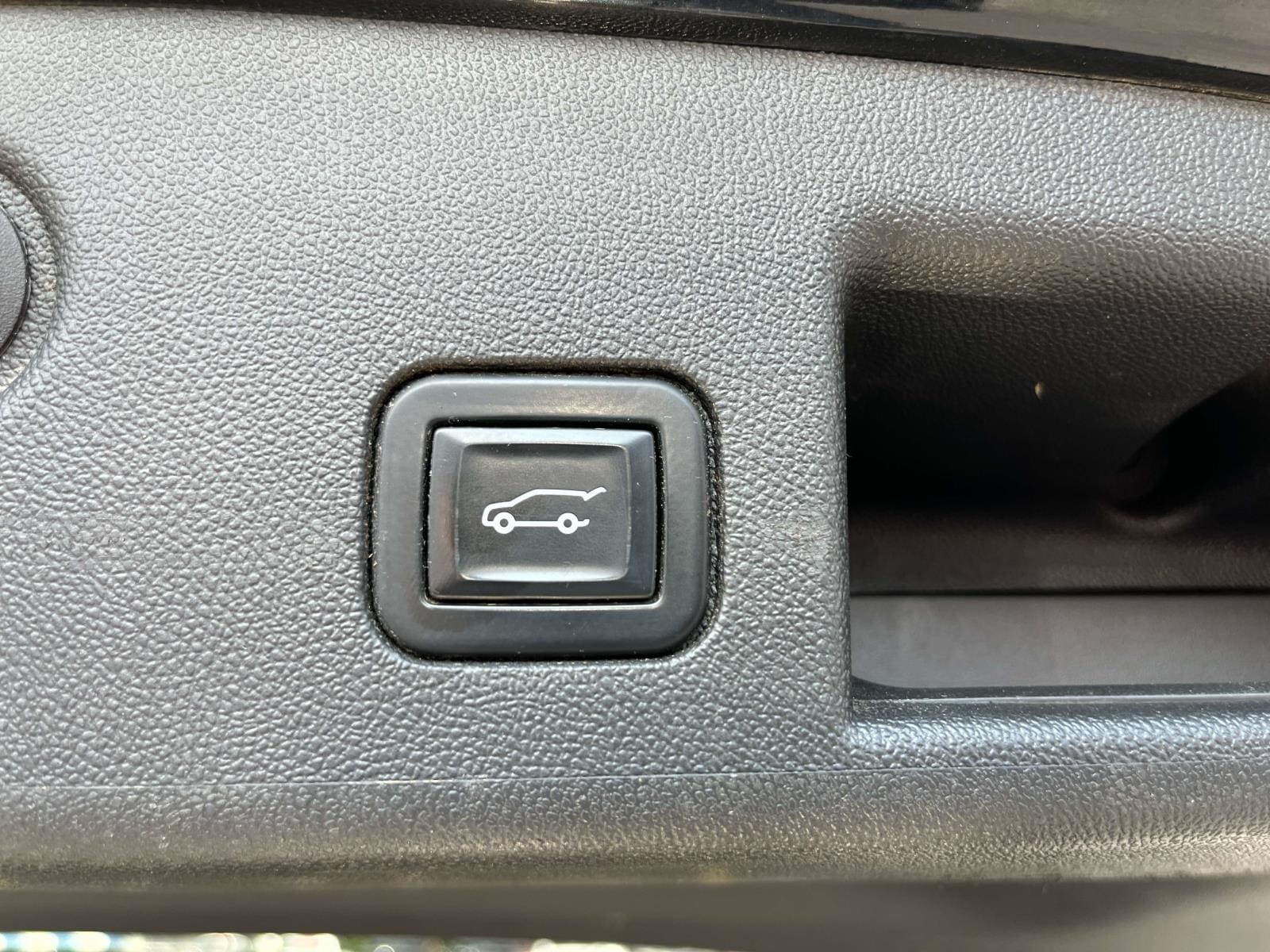 2022 Chevrolet Equinox LT - Photo 21