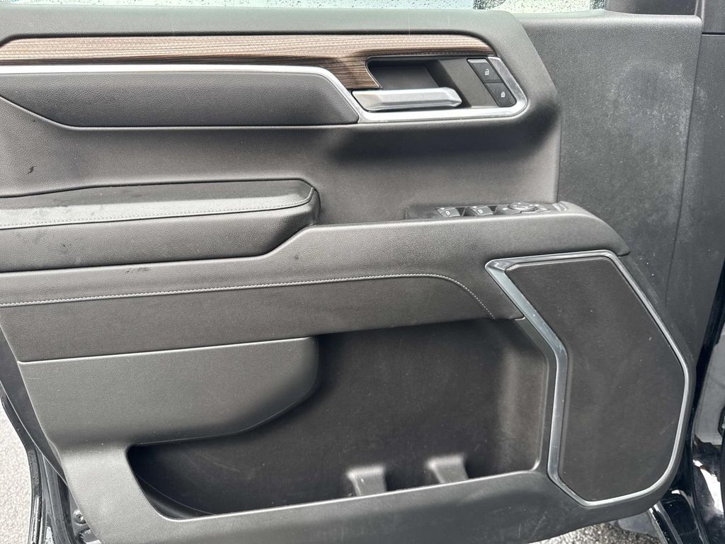 2023 Chevrolet Silverado 1500 RST - Photo 27