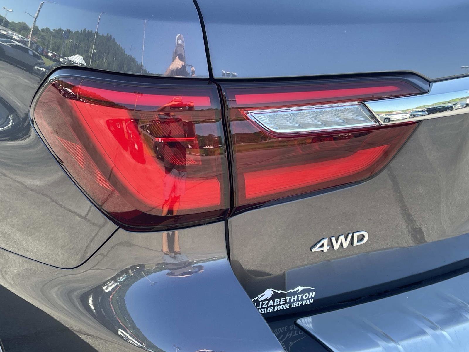 2024 INFINITI QX80 Luxe 4WD - Photo 10