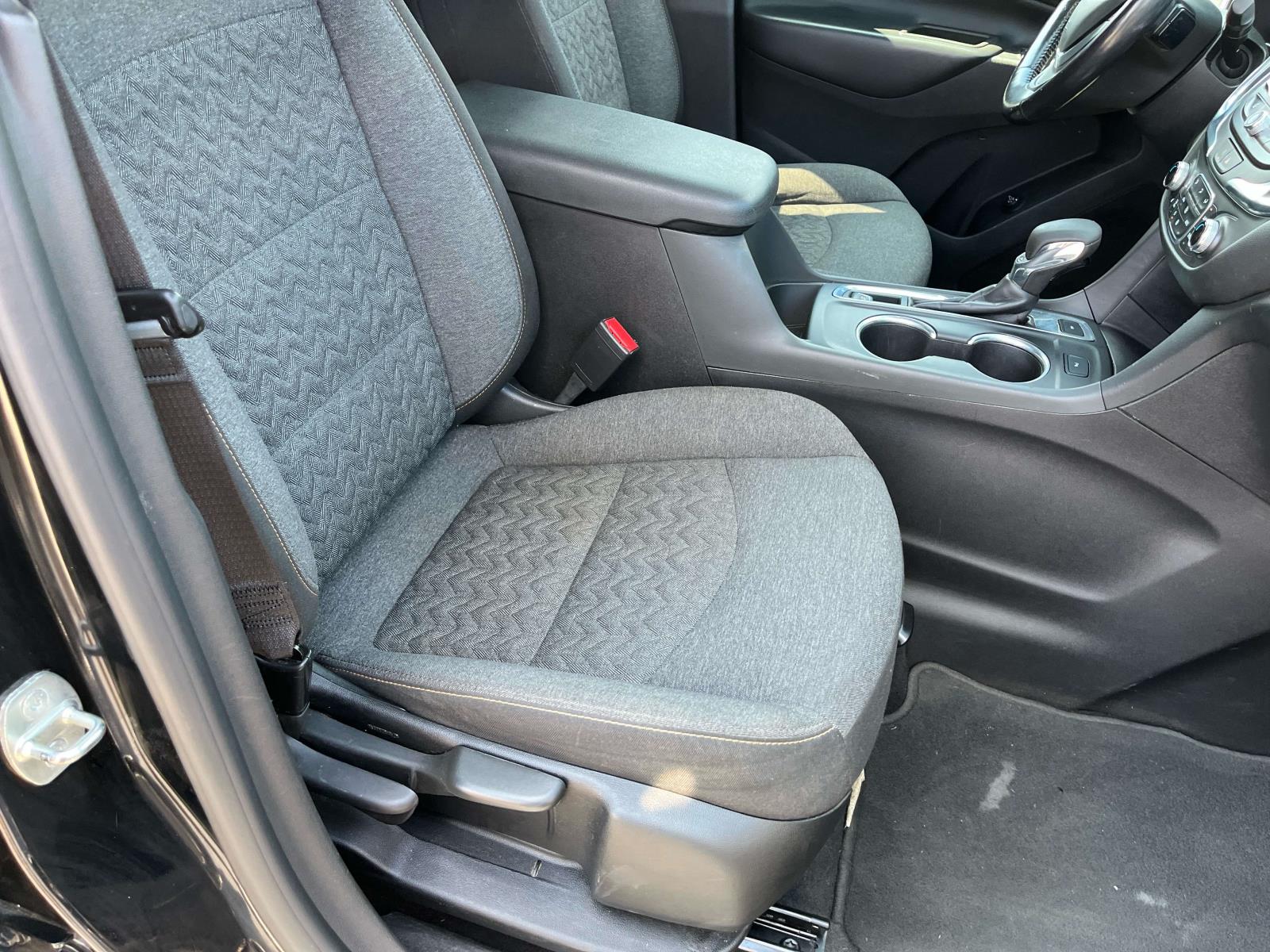 2022 Chevrolet Equinox LT - Photo 26