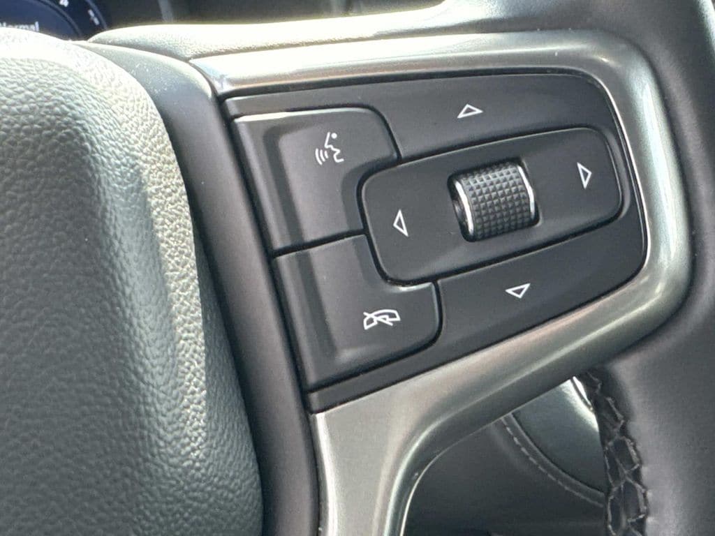 2024 Chevrolet Suburban LT - Photo 39