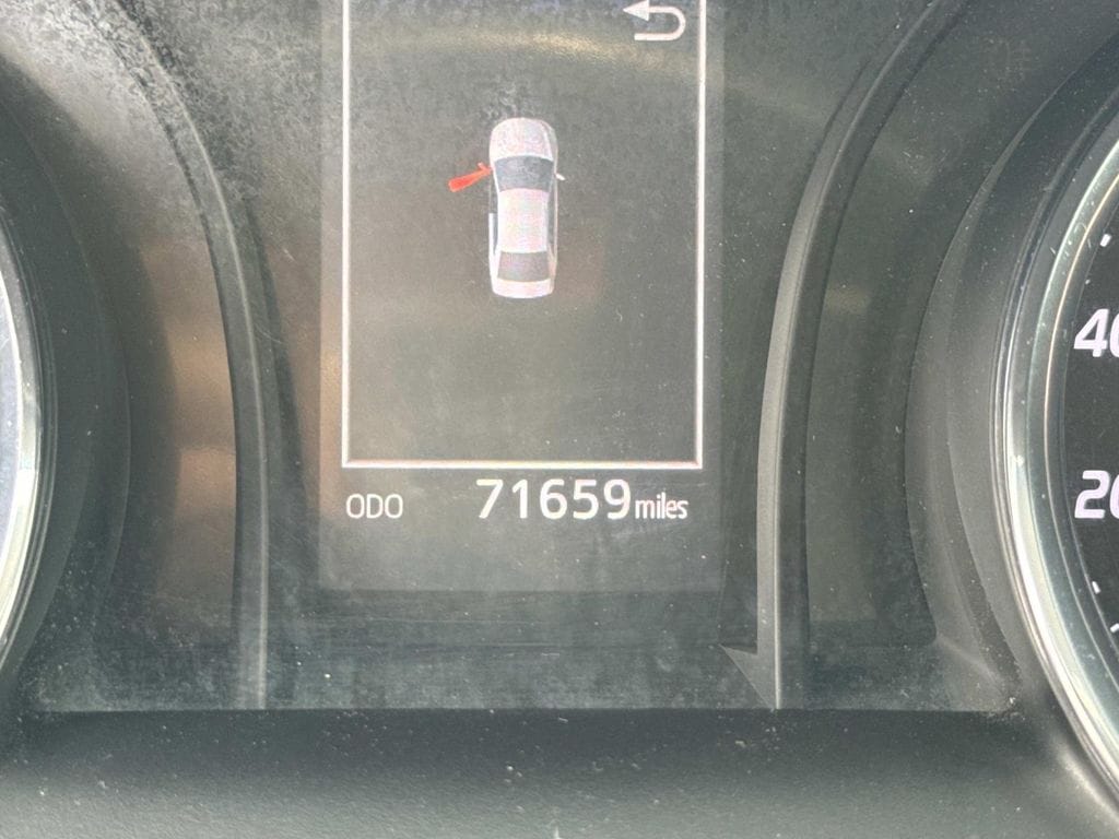 2020 Toyota Camry SE - Photo 37