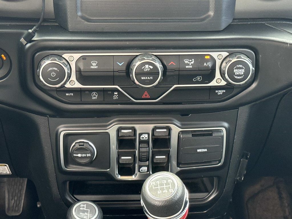 2022 Jeep Gladiator Sport - Photo 16