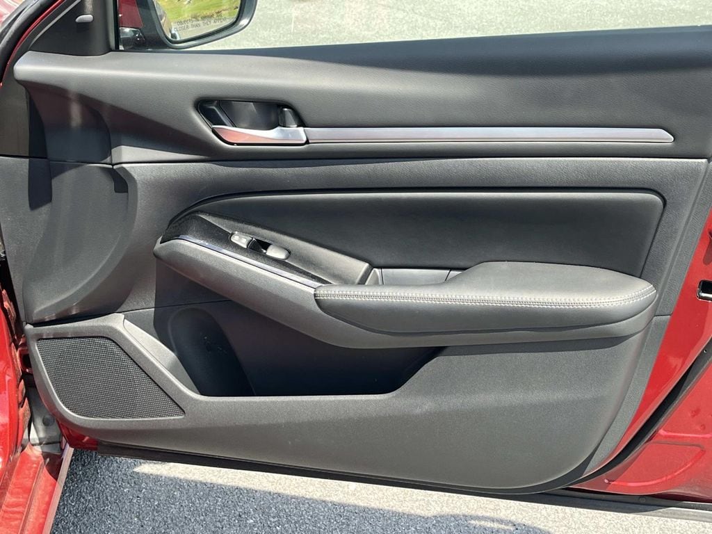 2024 Nissan Altima SL - Photo 19