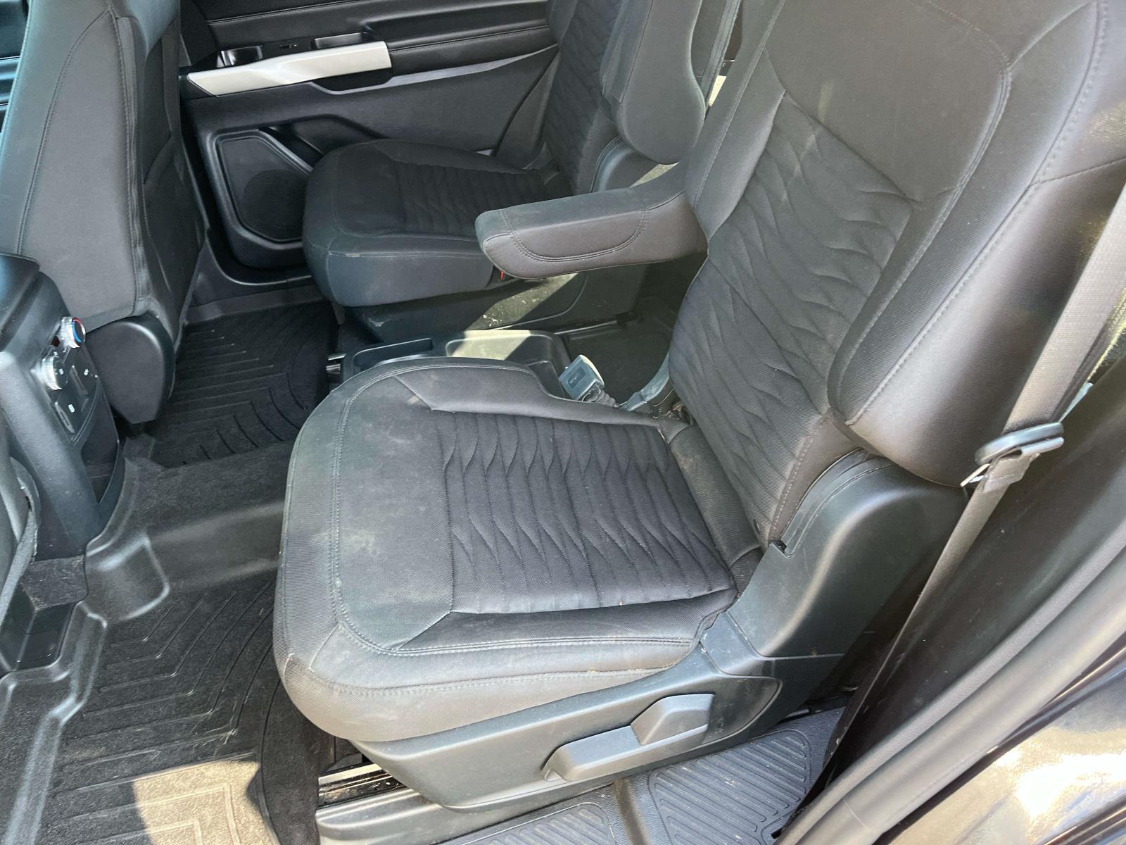 2021 Ford Explorer XLT - Photo 18