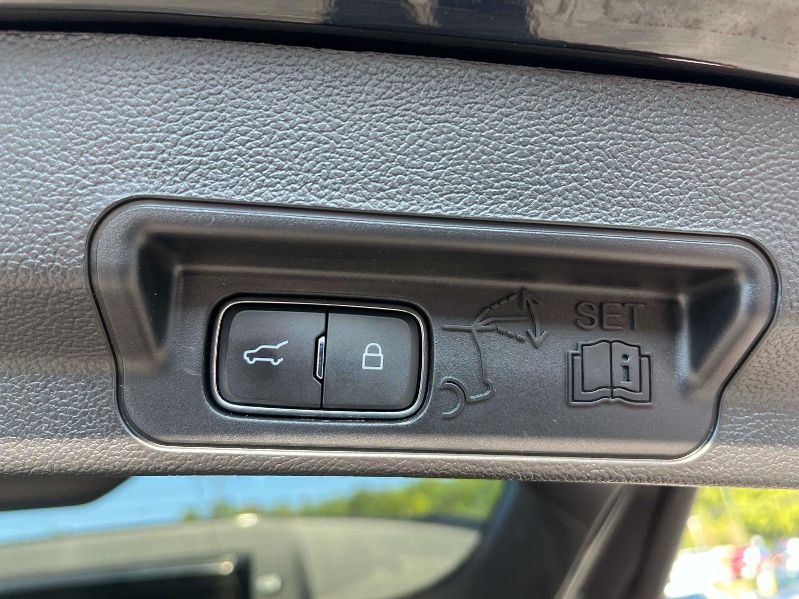 2021 Ford Explorer XLT - Photo 22