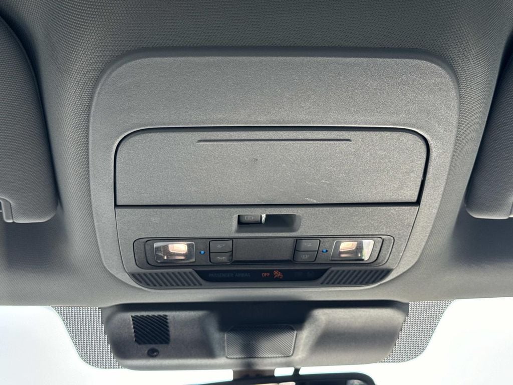 2023 Ford F-150 XLT - Photo 17
