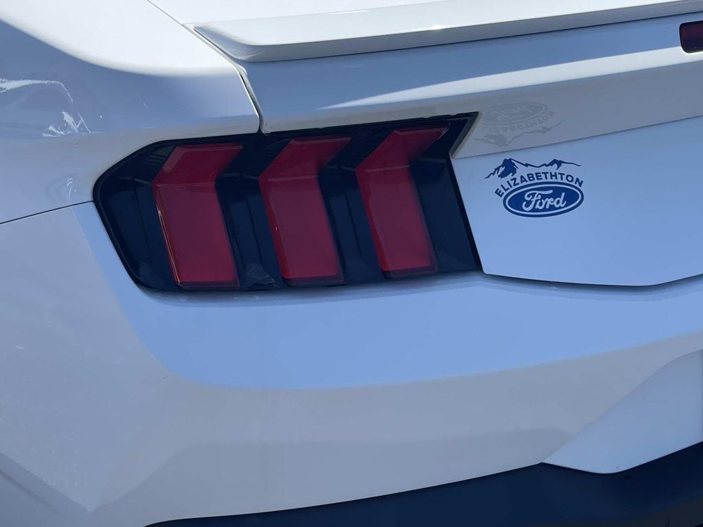 2024 Ford Mustang EcoBoost Premium - Photo 10