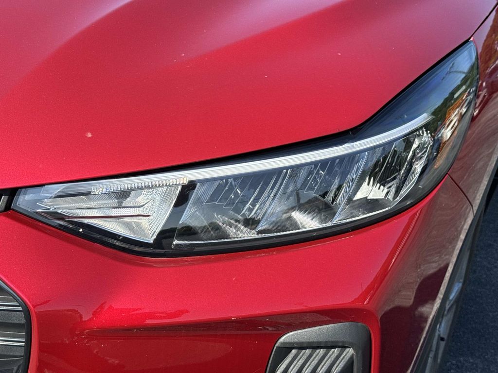 2026 Ford Escape ST-Line - Photo 9