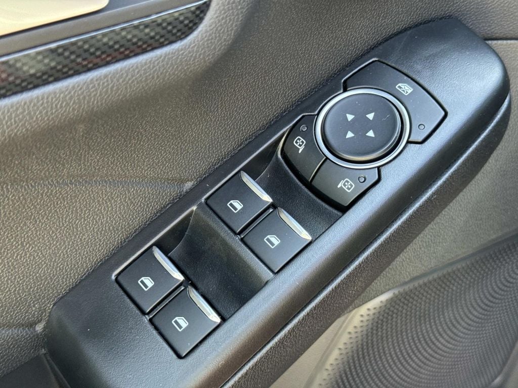 2026 Ford Escape ST-Line - Photo 23