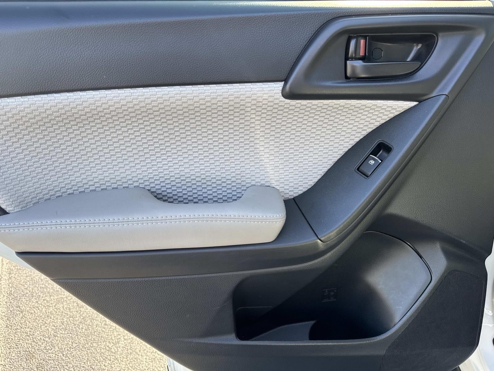 2017 Subaru Forester Premium - Photo 18
