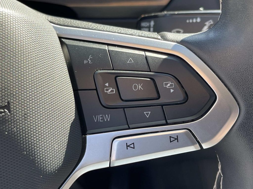 2024 Volkswagen Tiguan SE - Photo 37