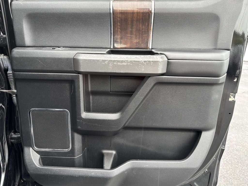 2017 Ford F-350 Super Duty Platinum - Photo 21