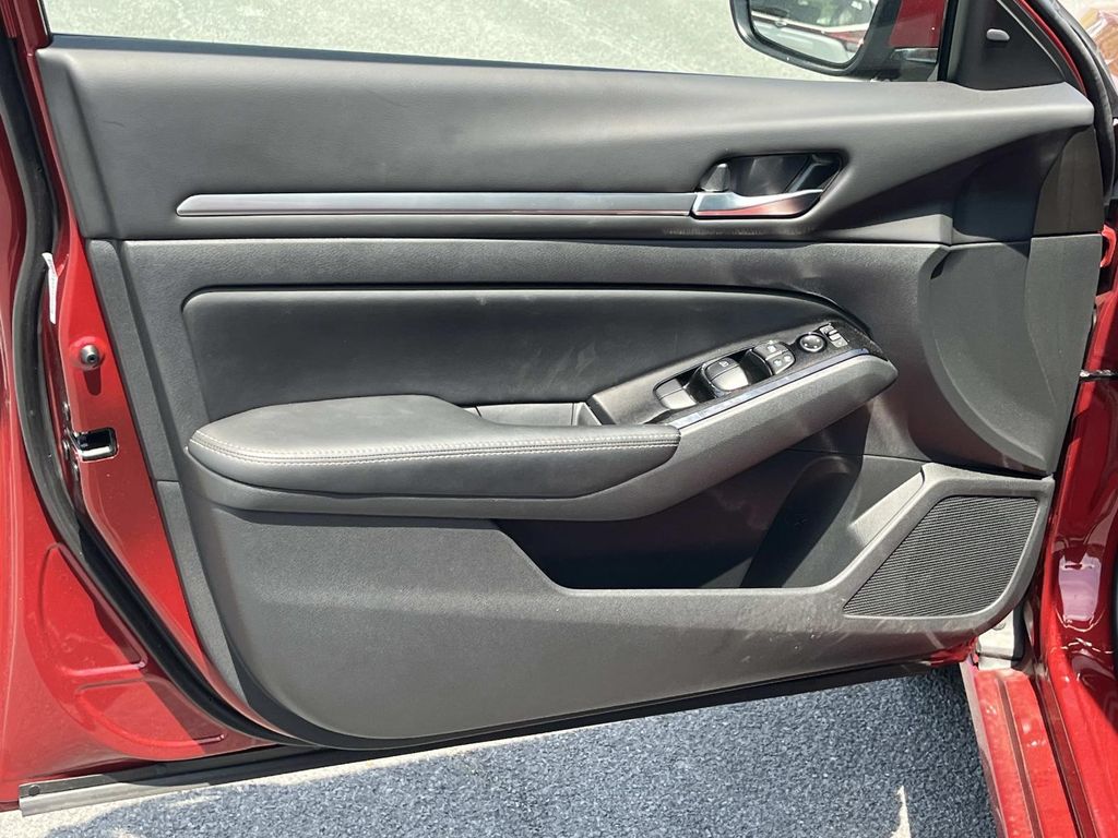 2024 Nissan Altima SL - Photo 22