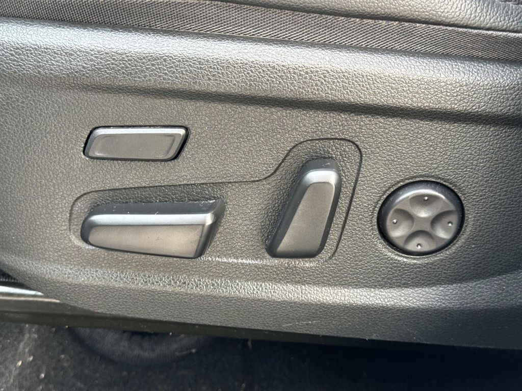 2023 Hyundai Santa Fe Limited - Photo 34