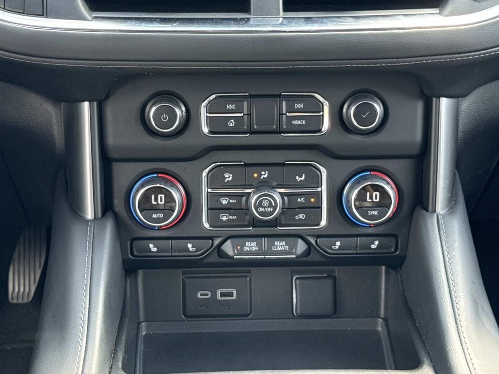 2024 Chevrolet Suburban LT - Photo 17
