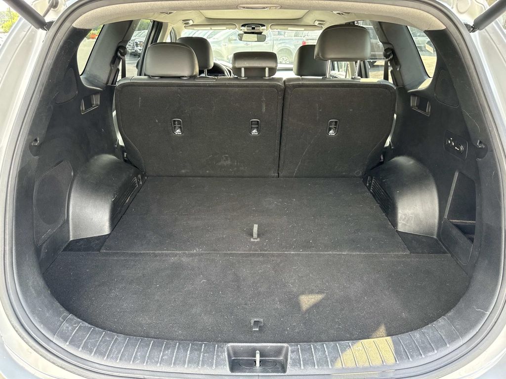 2023 Hyundai Santa Fe Limited - Photo 12