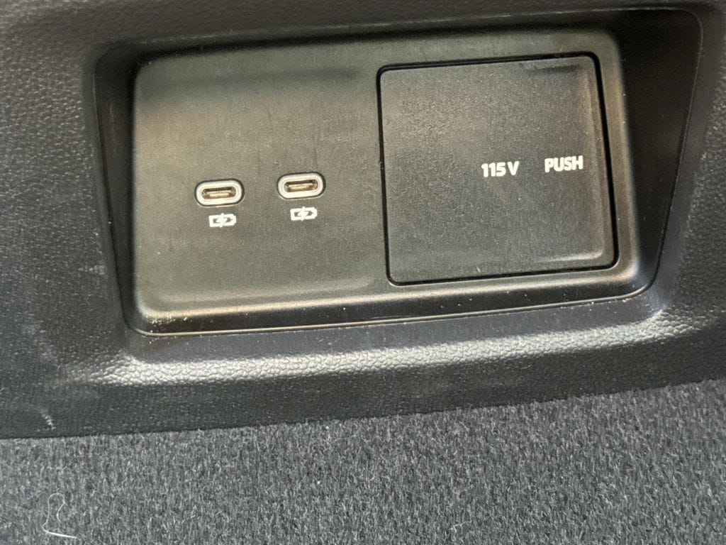 2025 Volkswagen Atlas SE w/Tech - Photo 20