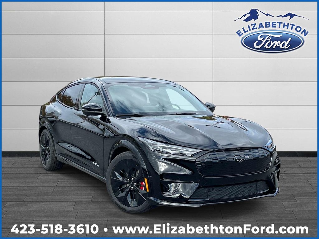 2025 Ford Mustang-Mach-e GT's photo