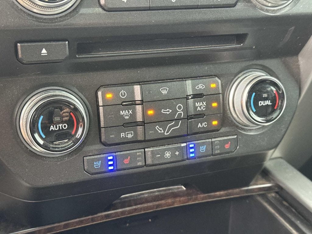 2017 Ford F-350 Super Duty Platinum - Photo 39