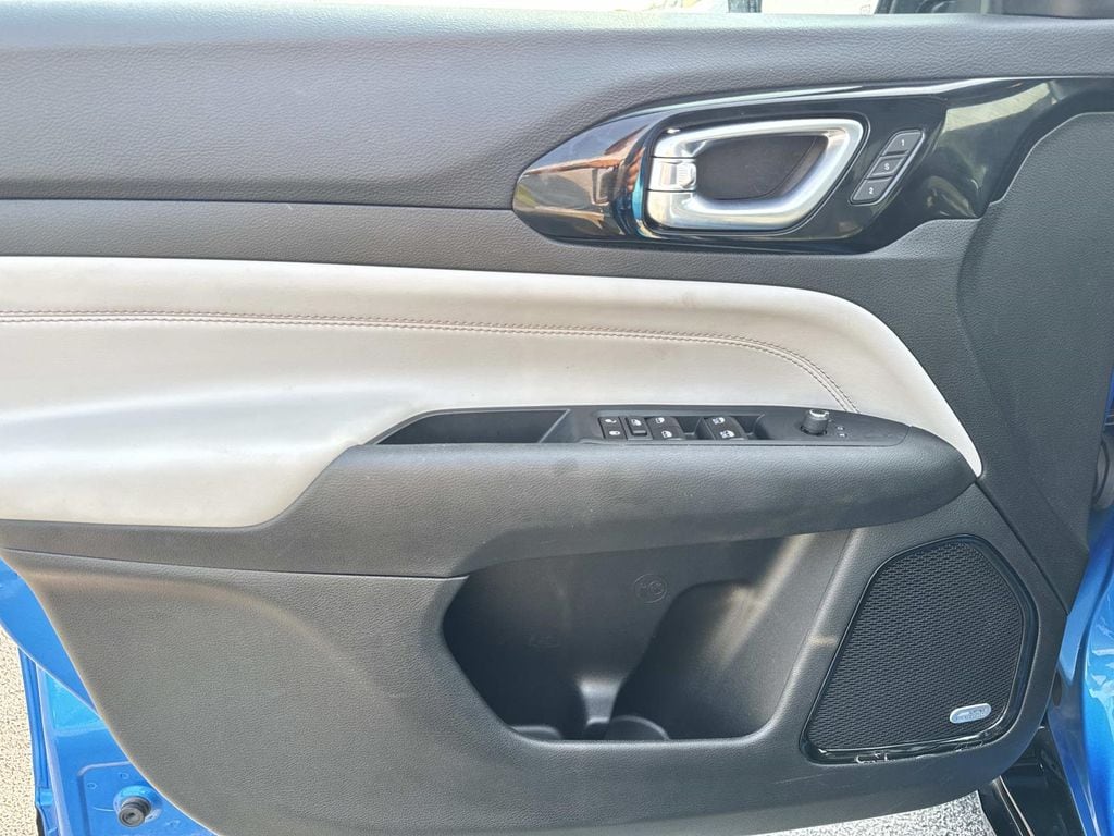 2025 Jeep Compass Limited - Photo 29