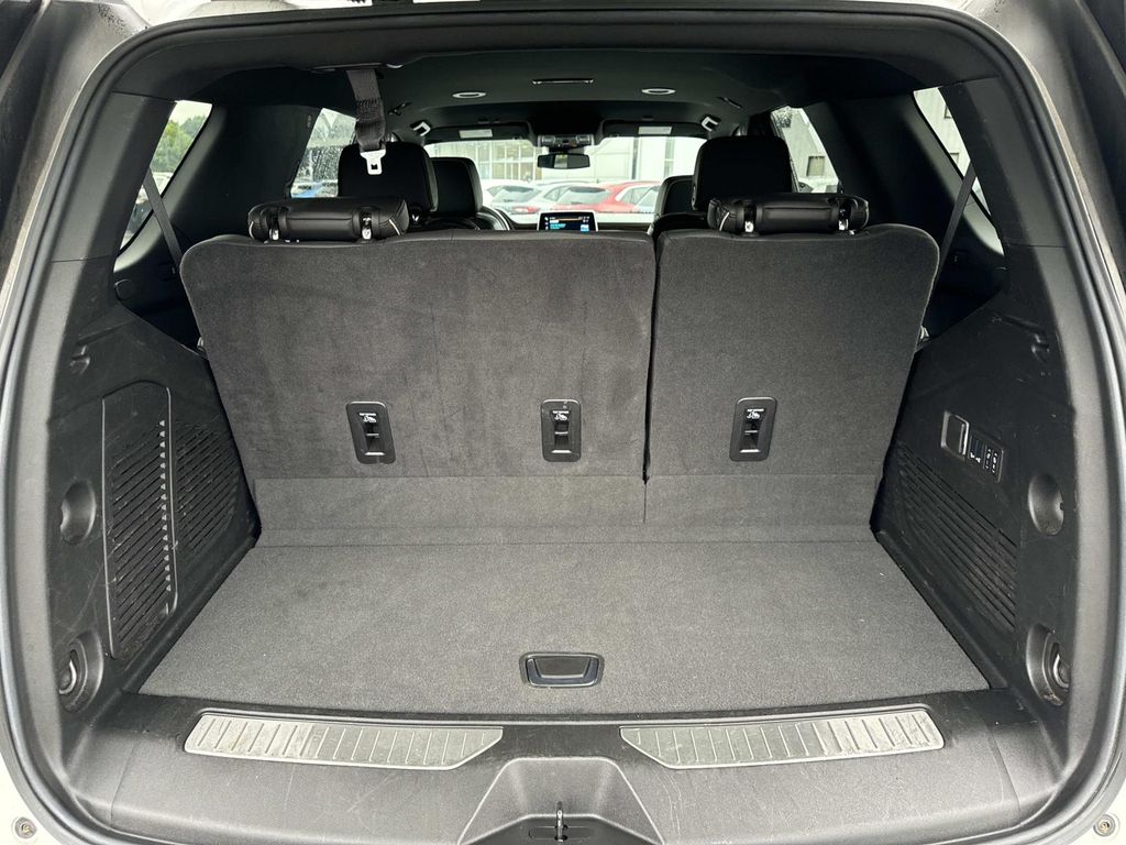2024 Chevrolet Tahoe Premier - Photo 12