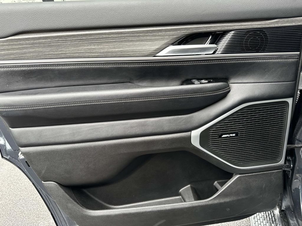 2024 Jeep Wagoneer Series III - Photo 22