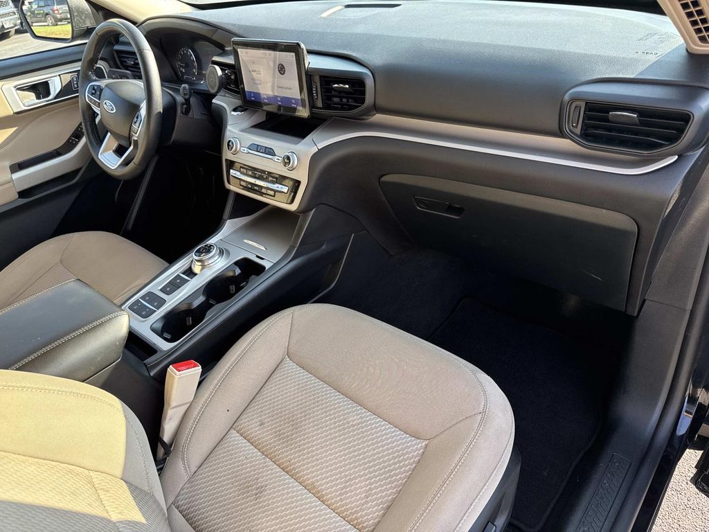 2024 Ford Explorer XLT - Photo 27