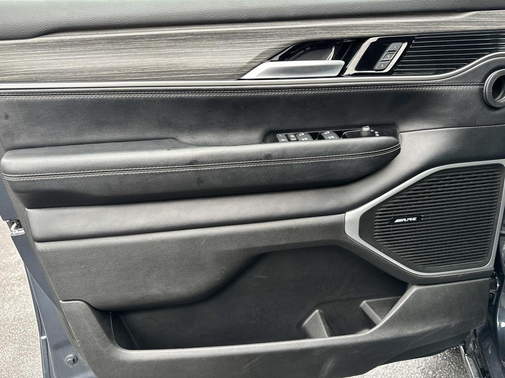 2024 Jeep Wagoneer Series III - Photo 32