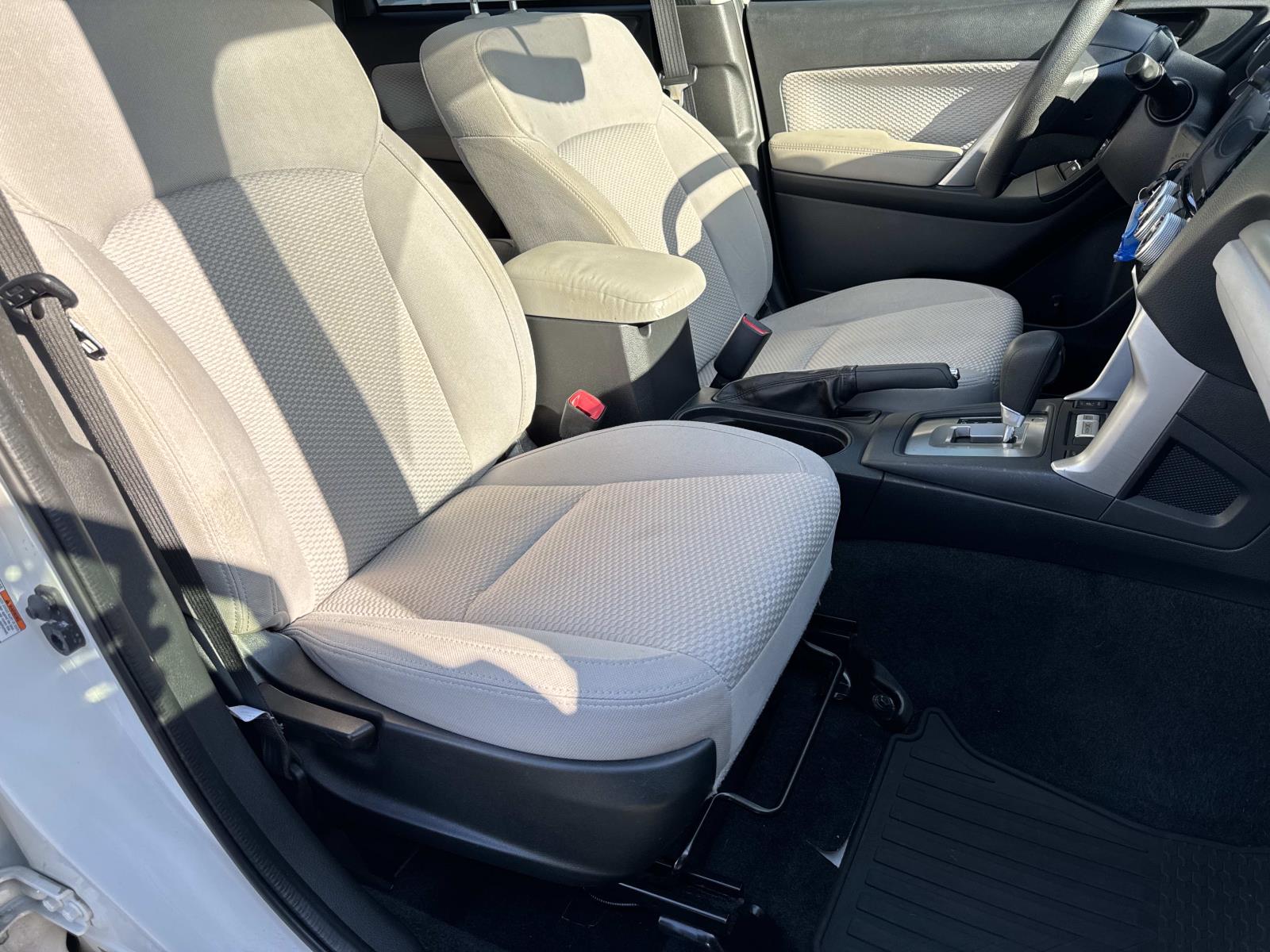 2017 Subaru Forester Premium - Photo 24