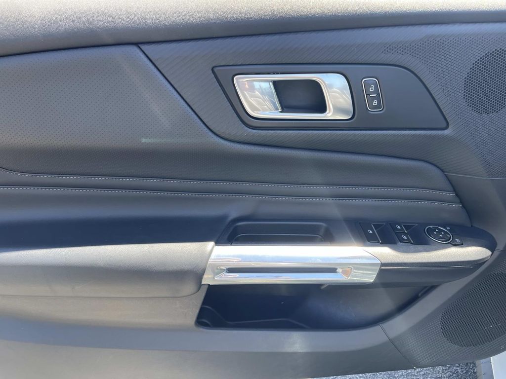 2024 Ford Mustang EcoBoost Premium - Photo 20
