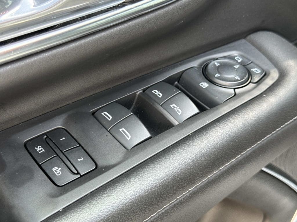 2024 Chevrolet Suburban LT - Photo 33