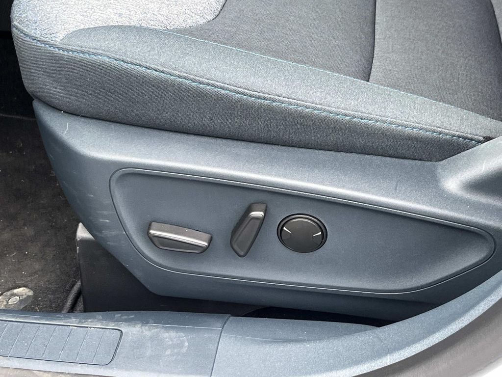 2025 Ford Maverick XLT - Photo 21