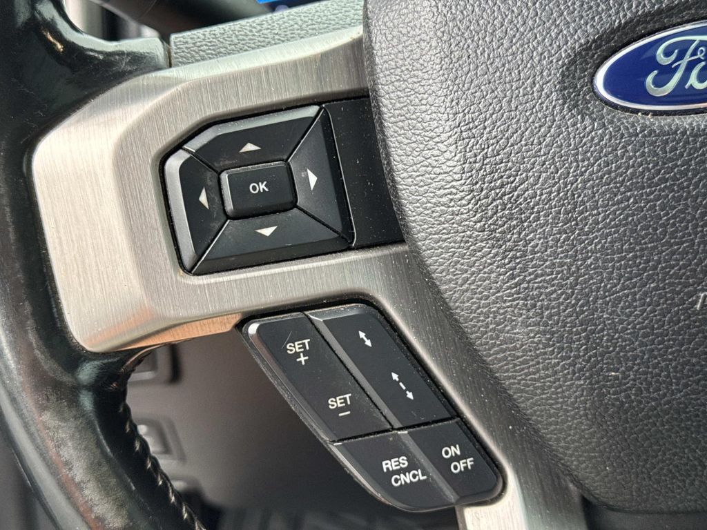2017 Ford F-350 Super Duty Platinum - Photo 32