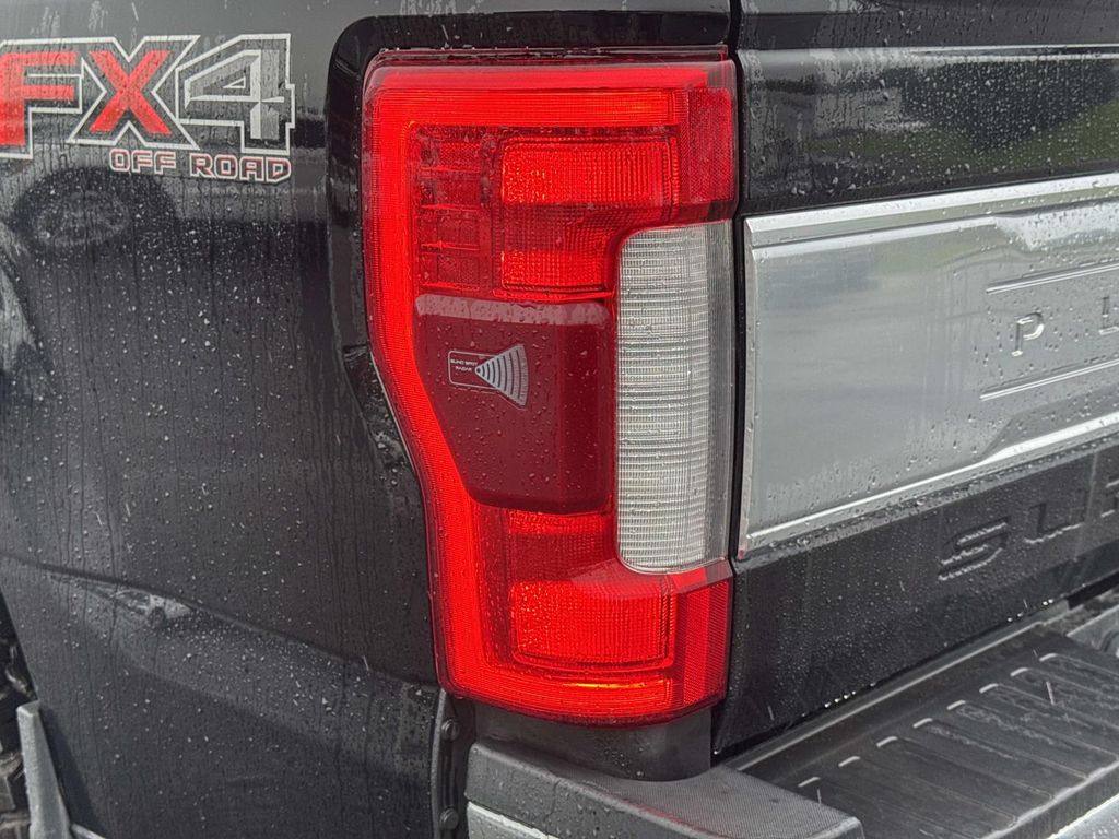 2017 Ford F-350 Super Duty Platinum - Photo 10