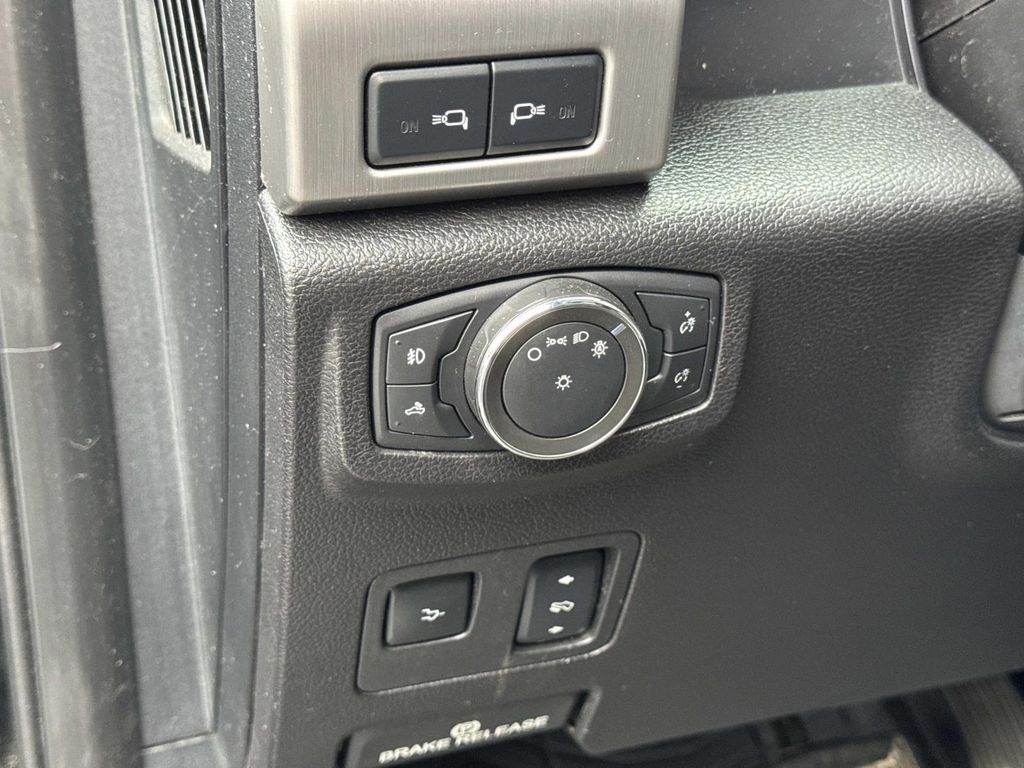 2017 Ford F-350 Super Duty Platinum - Photo 31
