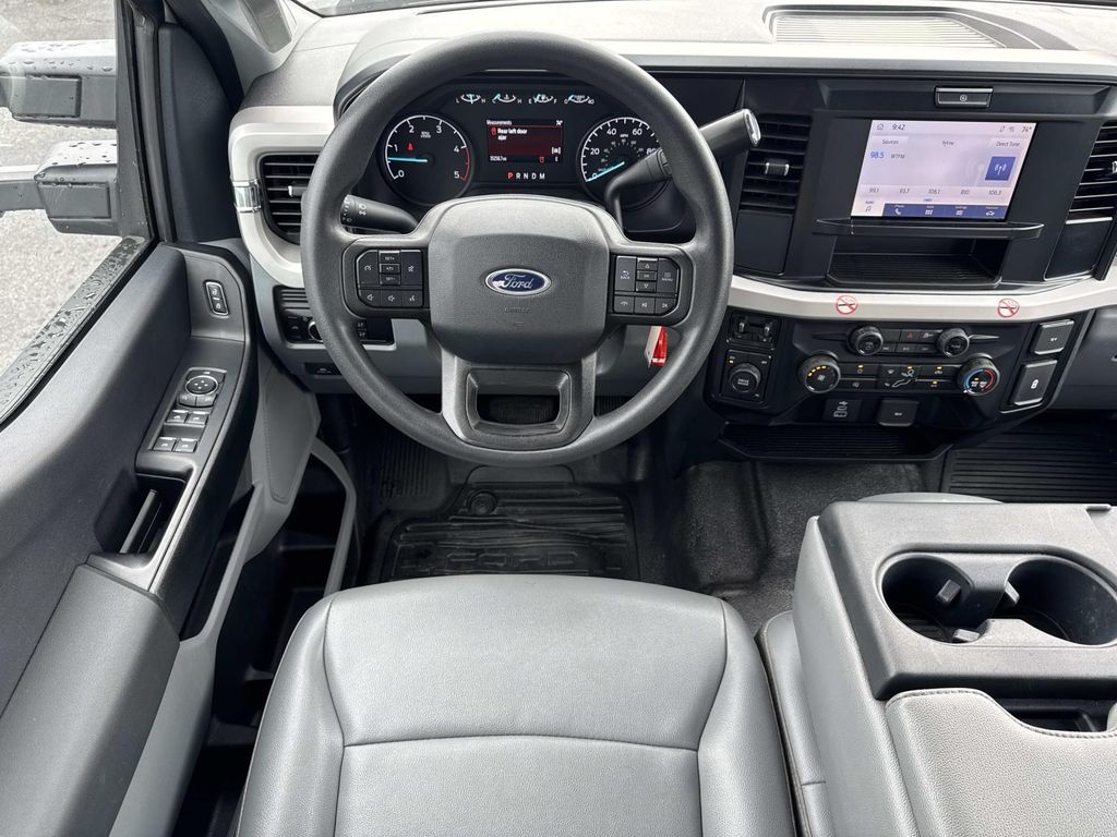2026 Ford F-250 Super Duty XL - Photo 13