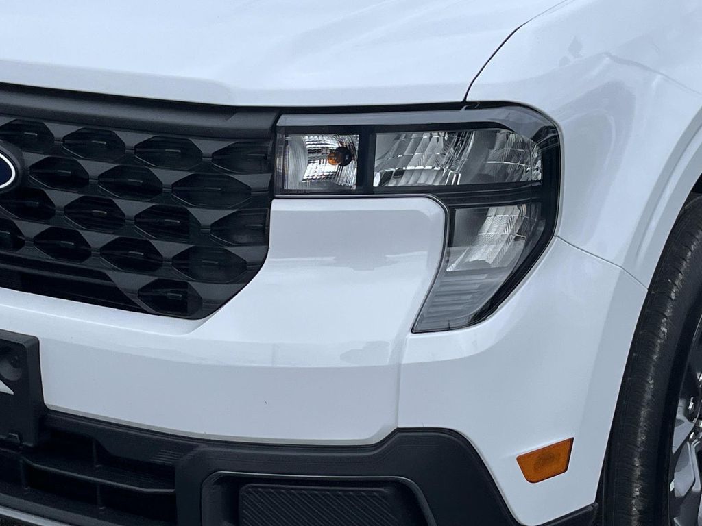 2025 Ford Maverick XLT - Photo 10