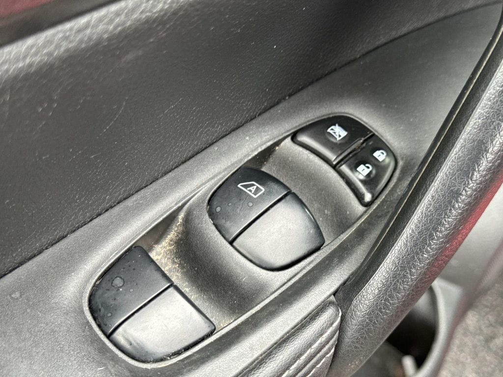 2020 Nissan Rogue Sport S - Photo 26