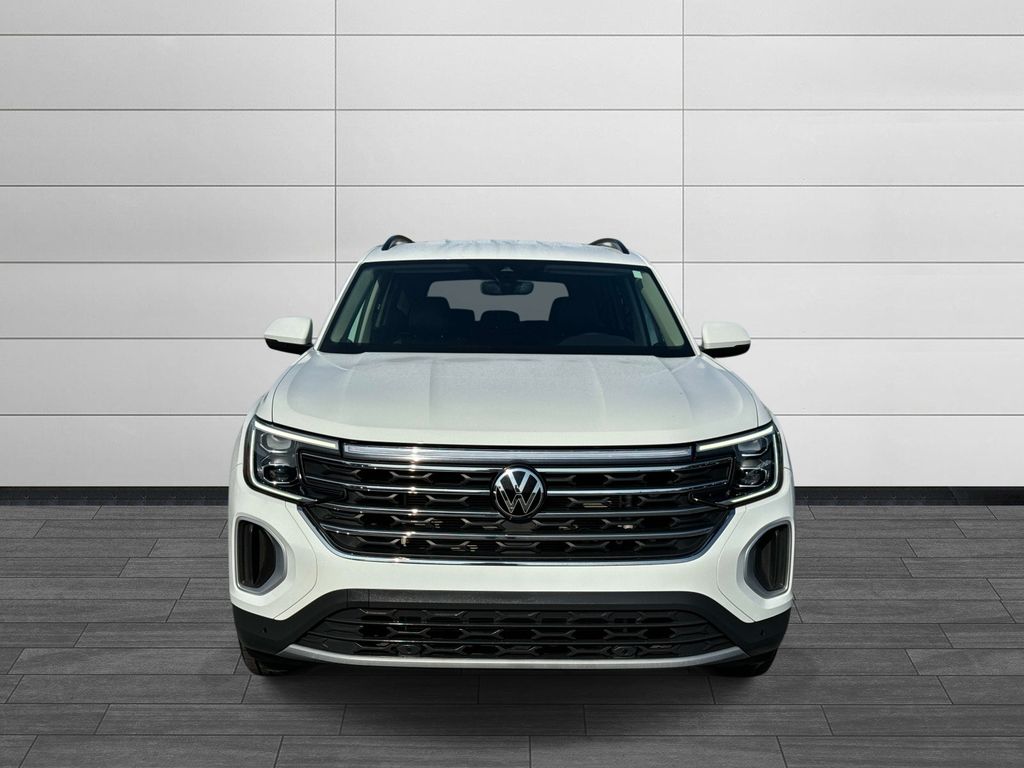 2025 Volkswagen Atlas SE w/Tech - Photo 8