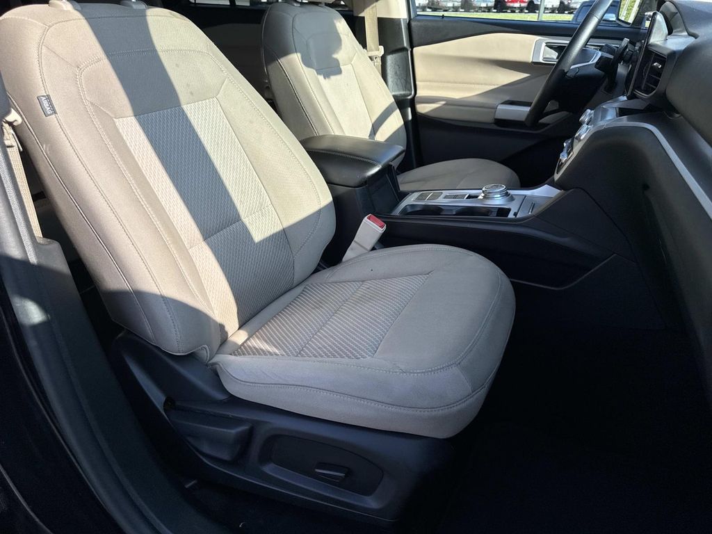 2024 Ford Explorer XLT - Photo 28