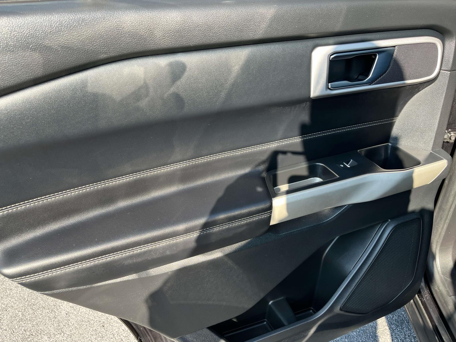 2021 Ford Explorer XLT - Photo 17